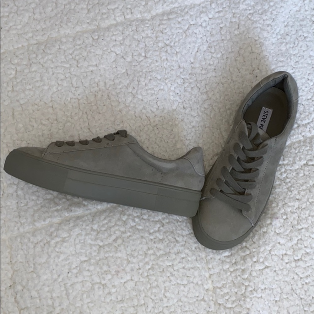 Steve Madden sneakers - Picture 2 of 5